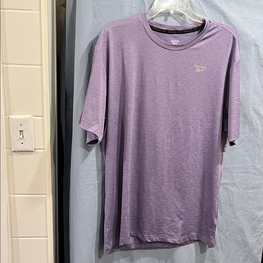 Reebok Purple Crew Neck T-Shirt size L